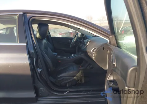 2016 Chrysler 200 Limited из США, поврежденный, VIN 1C3CCCAB7GN172212